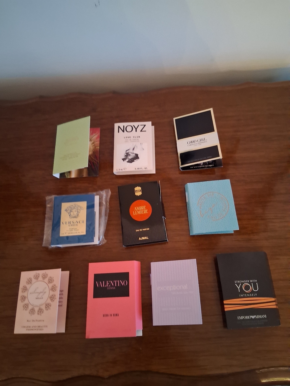 Lot Of 10 Scent Samples
